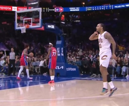 bob半岛体育平台-拳王出击！泰森三分球再中反超76人 个人已经39分