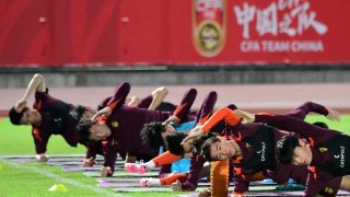 bob半岛体育官网-严益唯：国足突击加练有必要 欠练真相与破局之道