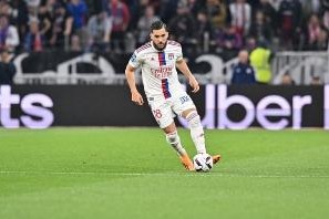 bob半岛体育-只需2000万！英媒：与里昂的交手中，曼联对切尔基的表现印象深刻